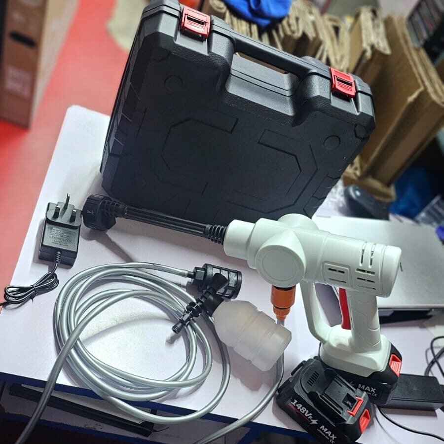 148 Volt Wireless Car Wash Spray Gun Machine with Portable Battery